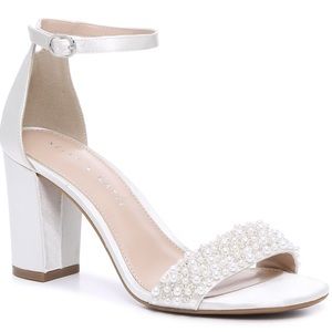 Kelly & Katie Hildie Sandal